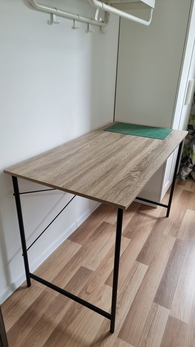 Biurko VANDBORG 60x120 kolor jasny dąb/czarny