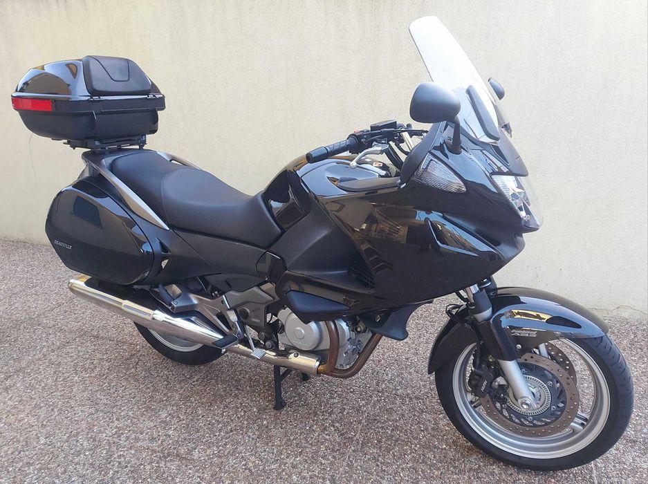 Honda Deauville NT 700 VA (( 17,000 Kms )) Nacional