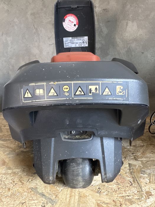 Kosiarka Husqvarna AUTOMOWER 305 kosiła 1344h