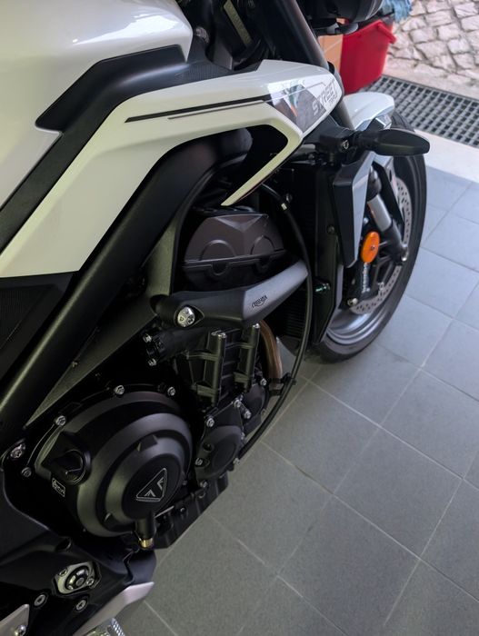 Triumph street triple 765r como nova