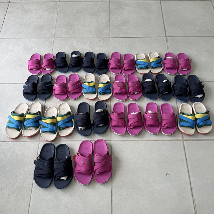 Дитячі шльопанці Teva Kids слайди, лот 20 пар
