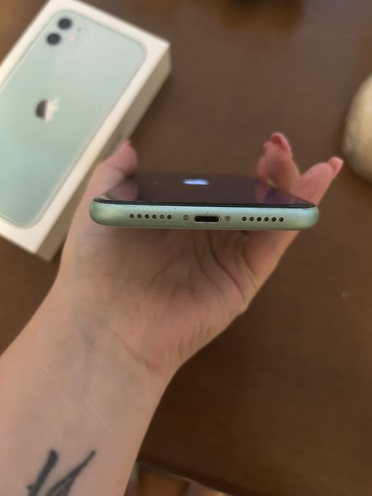 Iphone 11 64gb stan bardzo dobry