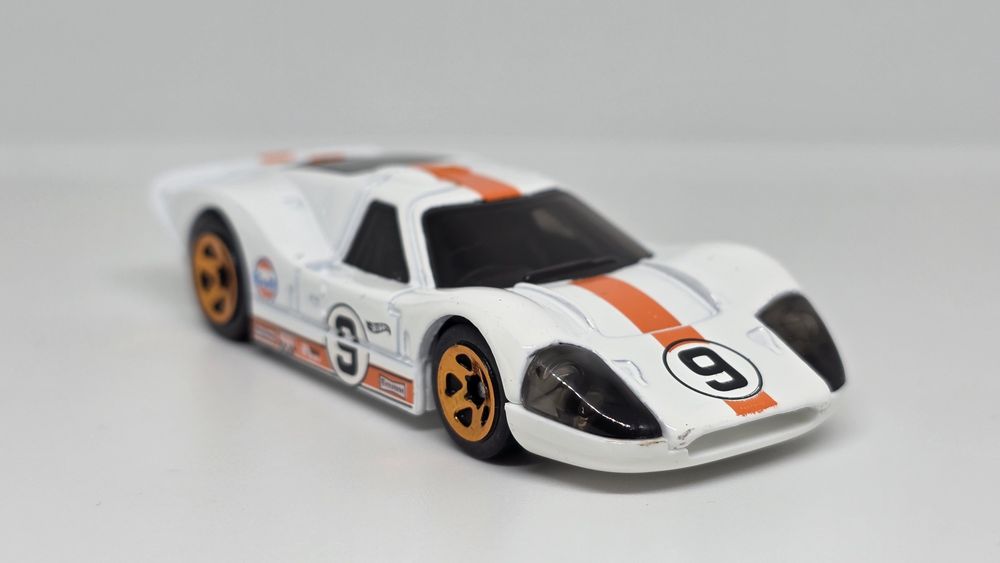 Hot Wheels '67 Ford GT40 Mk.IV Gulf