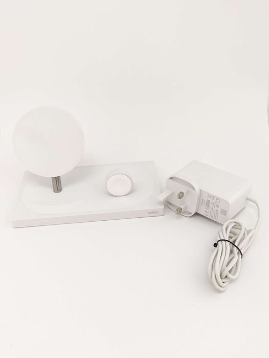 Stacja ładująca Belkin F8J234 Boost Up dla iPhone/Apple Watch/USB A