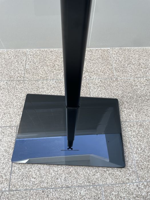 Suporte TV de chão até 45kg