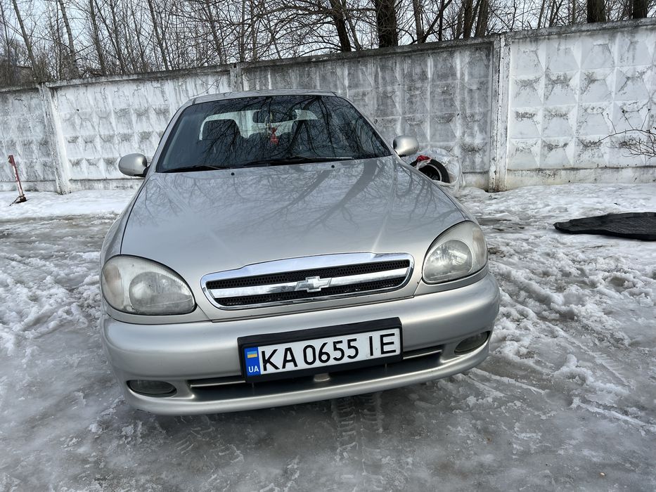 Легковий автомобіль Chevrolet Lanos