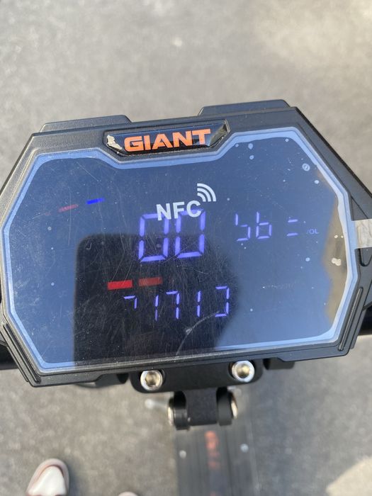 Електросамокат Giant blade gt max 3200w