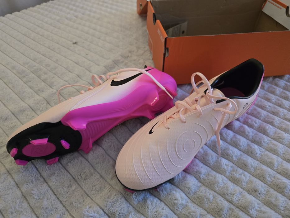 Korki piłkarskie lanki Nike Phantom GX II Academy FG/MG 46 30cm - Gwarancja