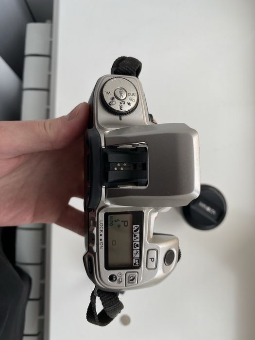 Minolta Dynax 505si Super плівковий фотоапарат