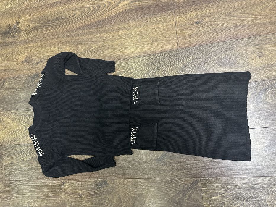 Женский вязаный костюм