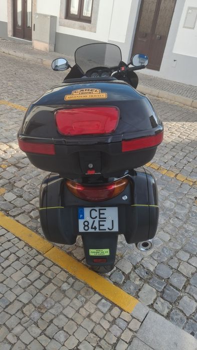Honda NT650V (Deauville) -