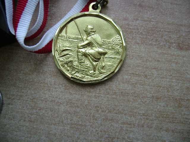 Starocie z PRL - Wędkarstwo = Medal i Puchar w Mistrzostwach w 2013 r.