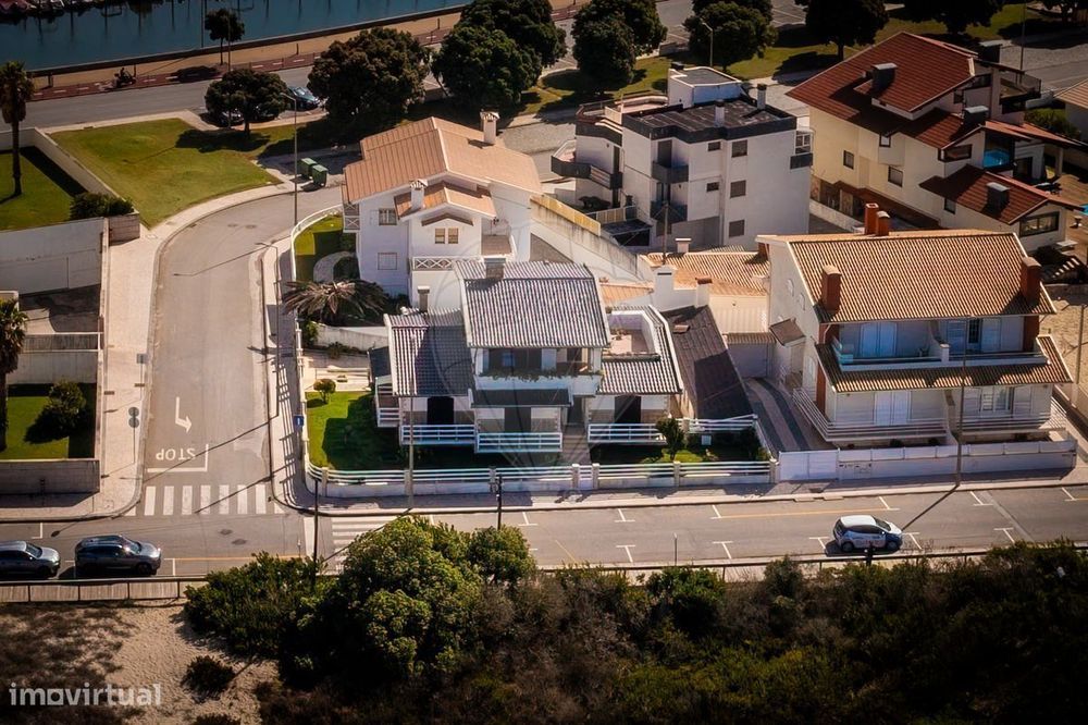Moradia T4 para venda na Praia da Costa Nova