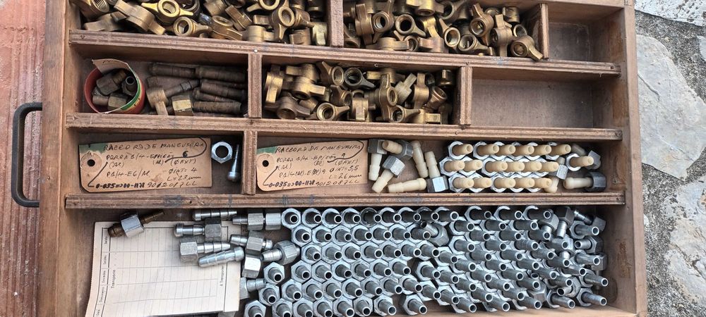 Material de pintura e ar comprimido - peças restos de coleção