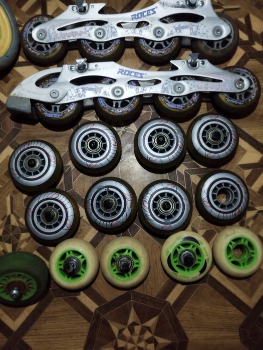 Колеса для роліків,шипи для бутс  14 шт