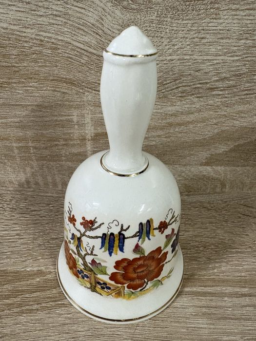 dzwonek dekoracyjny z motywem orientalnym (chinoiserie)