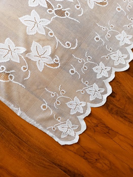 Sg krótka biała firanka 115 długość i 240 szerokości