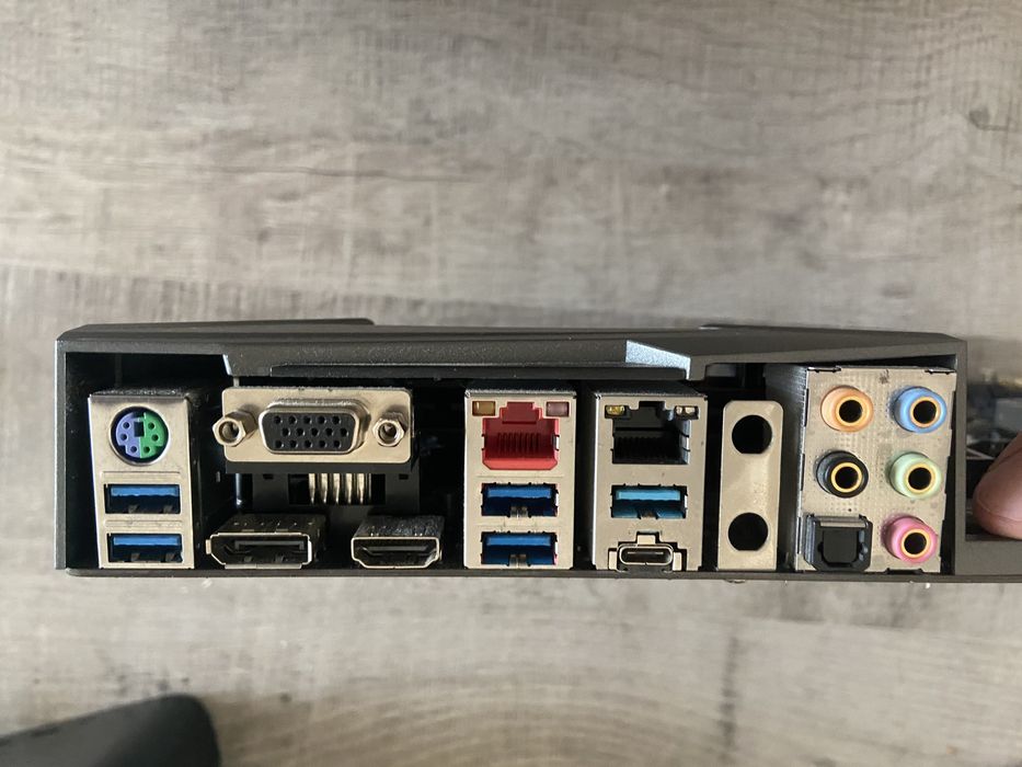 Asrock z390 phanotm gaming 6. Та intel core i9-9900k