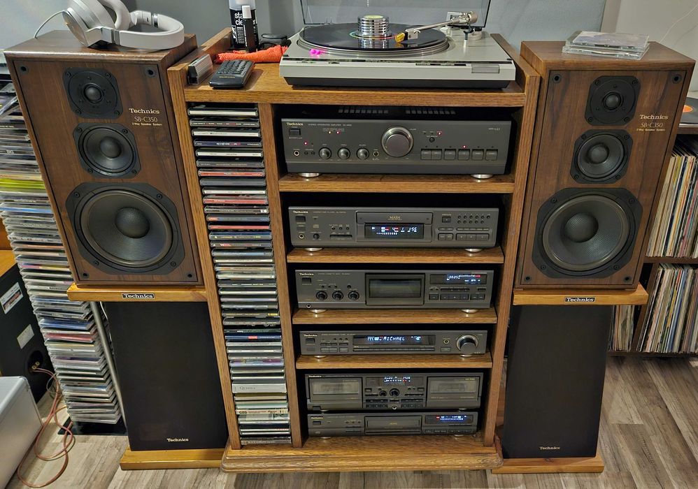 Duża wieża Technics 8 elementów pilot i wszelkie kable płyty cd winyl