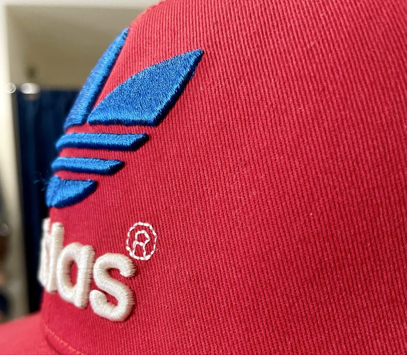Бейсболка Adidas. Обємна вишивка. Червона. Оригінал.