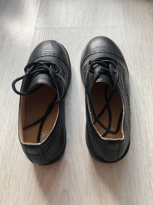Sapatos n33 usados apenas uma vez
