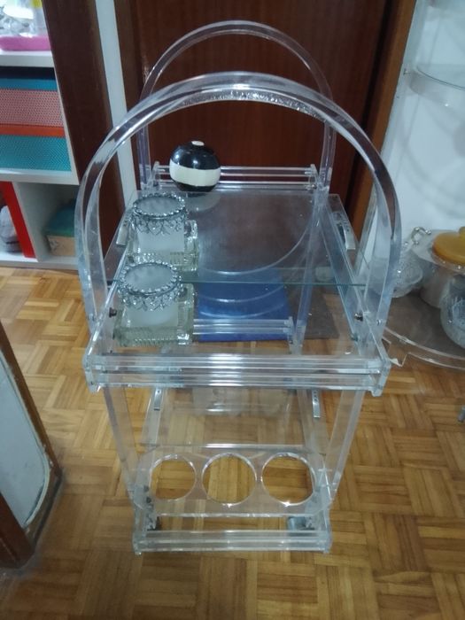 Carrinho de salão acrilico