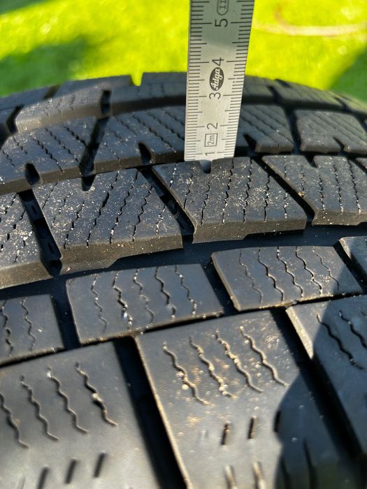 Opony Falken 225 65 16C zima 2025