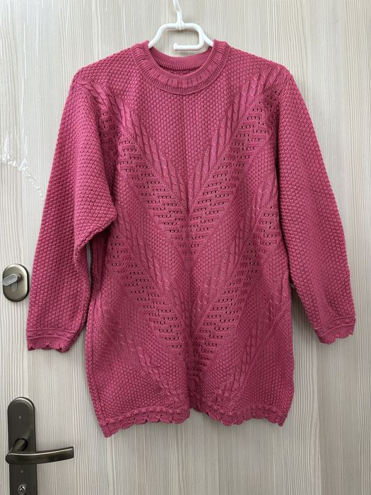 Różowy oversize sweter rozm.L