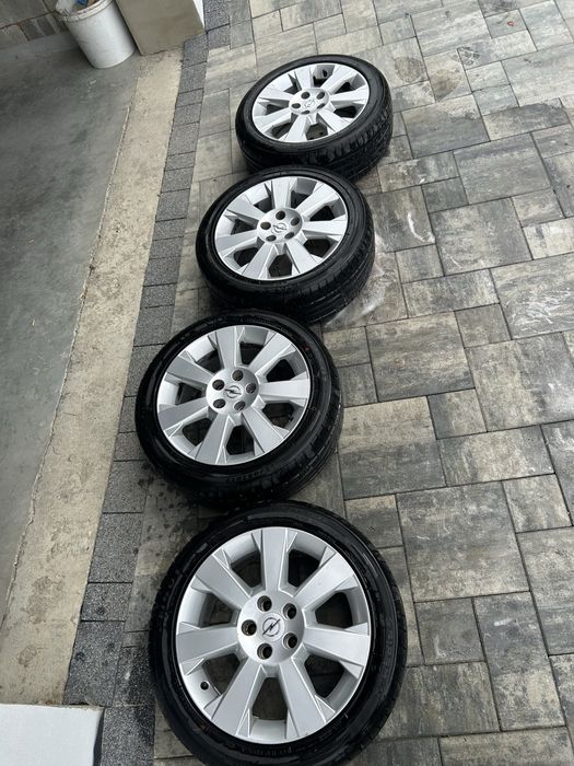 Alufelgi Opel 17 cali  z oponami 225/45R17