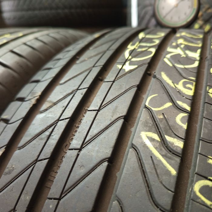 215/60R16 Continental UltraContact