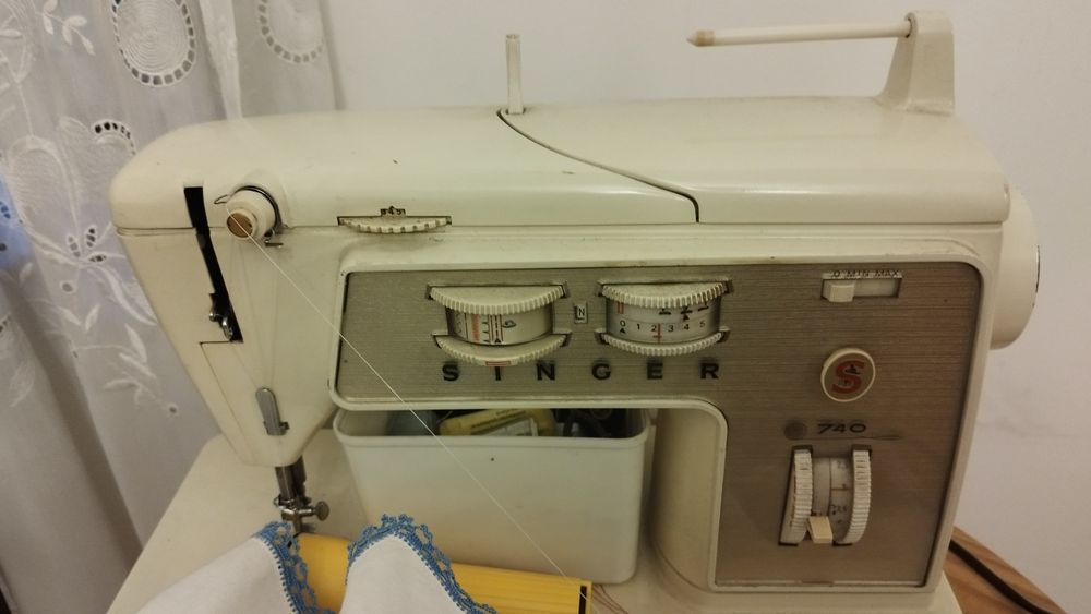 Maquina costura singer