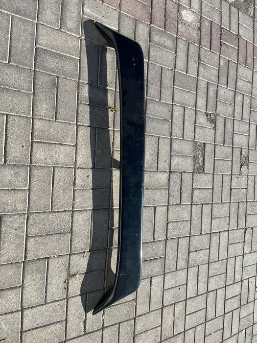 Спойлер Пижо  ,підходить на різні авто