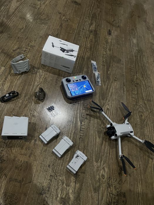 Dron dji3 pro jak nowy