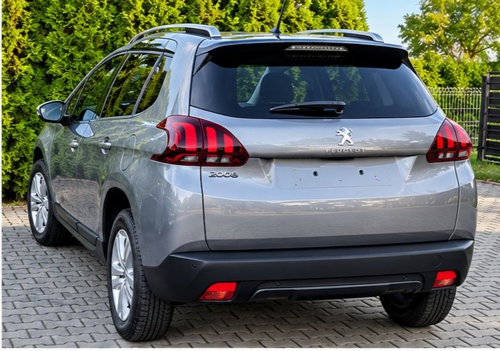 Peugeot 2008 1.2 STYLE