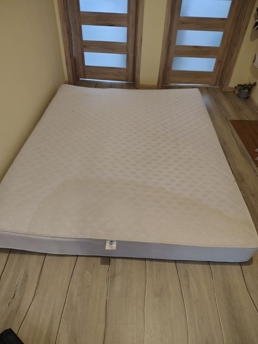 Materac 160x200 oddam