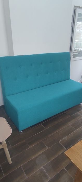 Диванчик для салону,кухні..