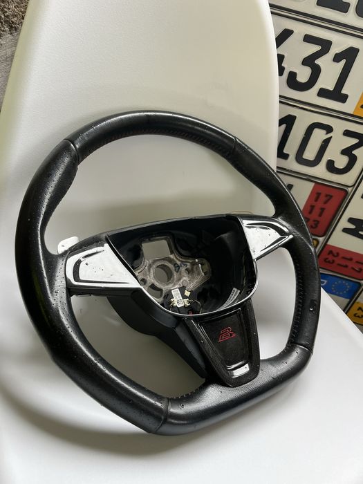 Volante seat Ibiza 6J Cupra / Boca Negra