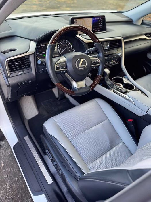 Lexus RX 450h      2019