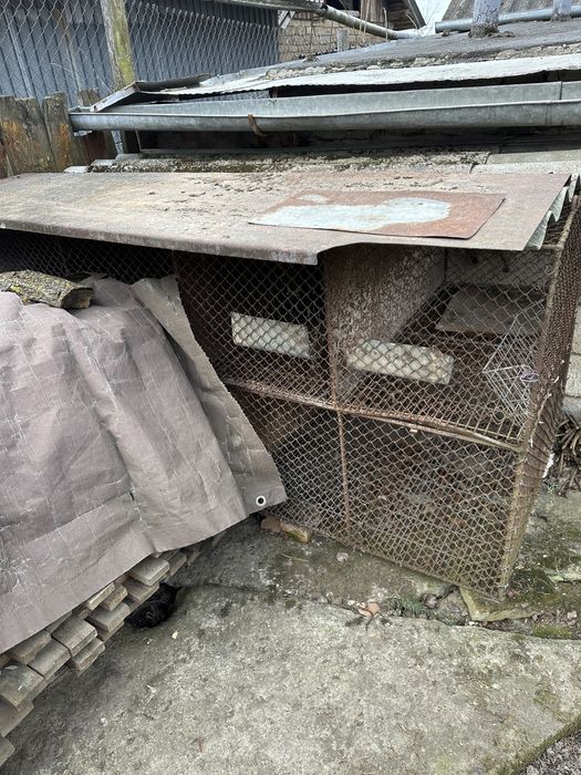 Продається клітка для крилів