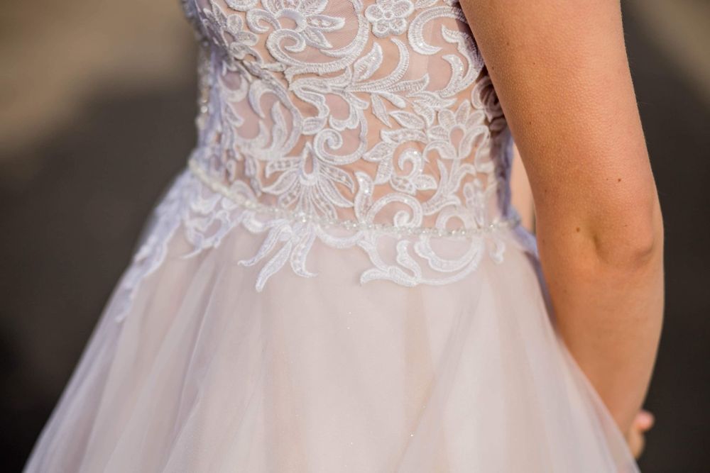 Suknia ślubna w kształcie litery A