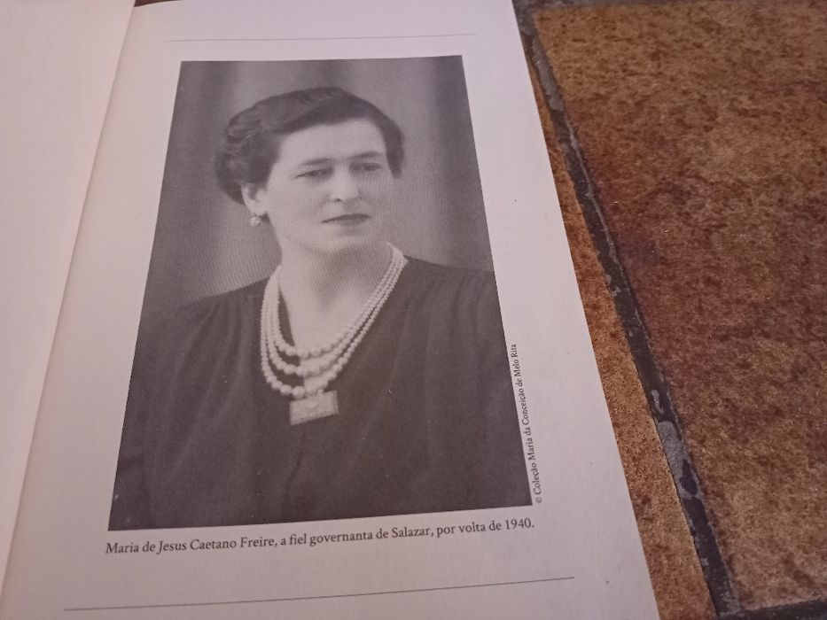 Joaquim Vieira, A Governanta, D. Maria, companheira Salazar