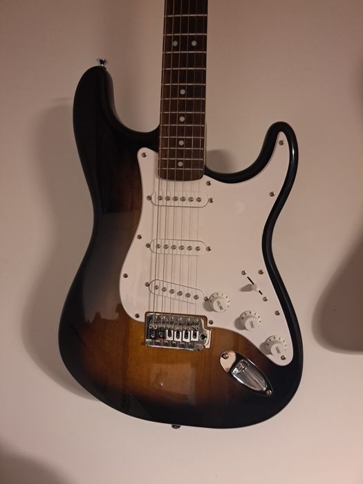 Guitarra Squier Stratocaster