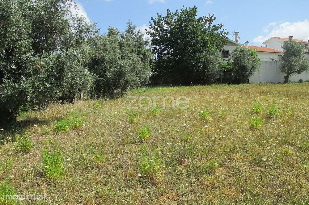 1777 m² Plot of Land in Lousã