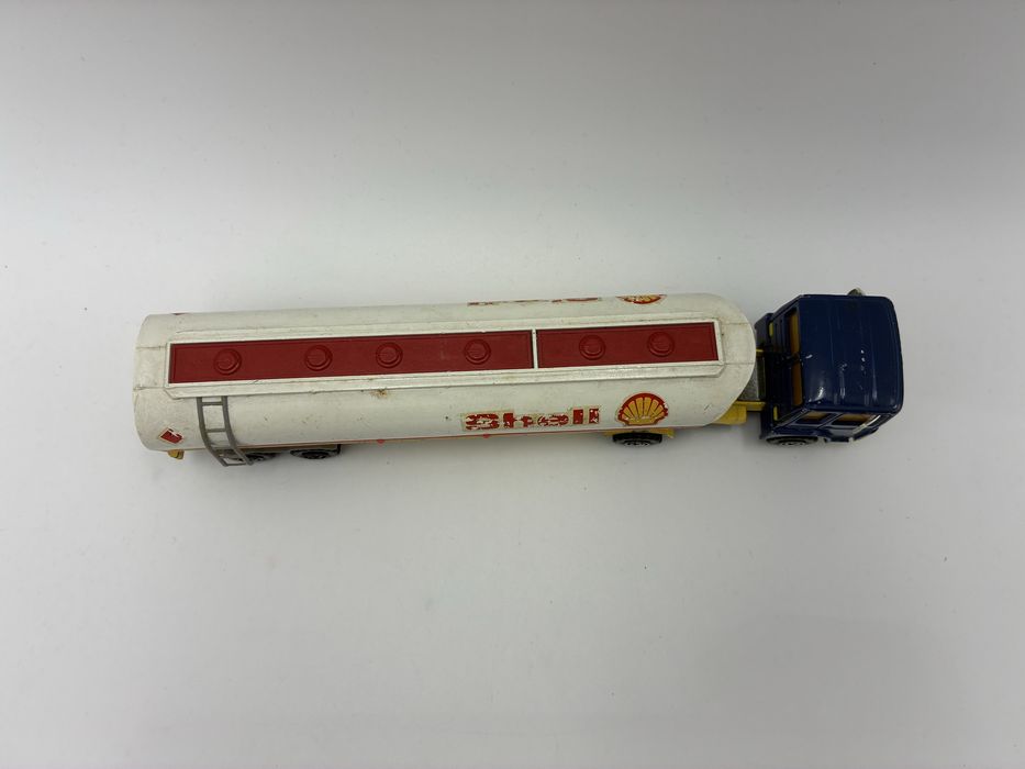 Majorette 1/60 Renault Saviem Shell cysterna