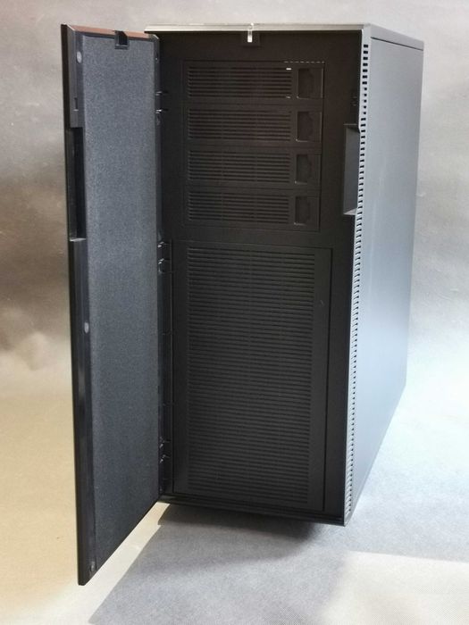 Stacja Graficzna 3D • 2x Xeon E5-2697 v3 • 64GB RAM • ASUS Z10PE-D8 WS