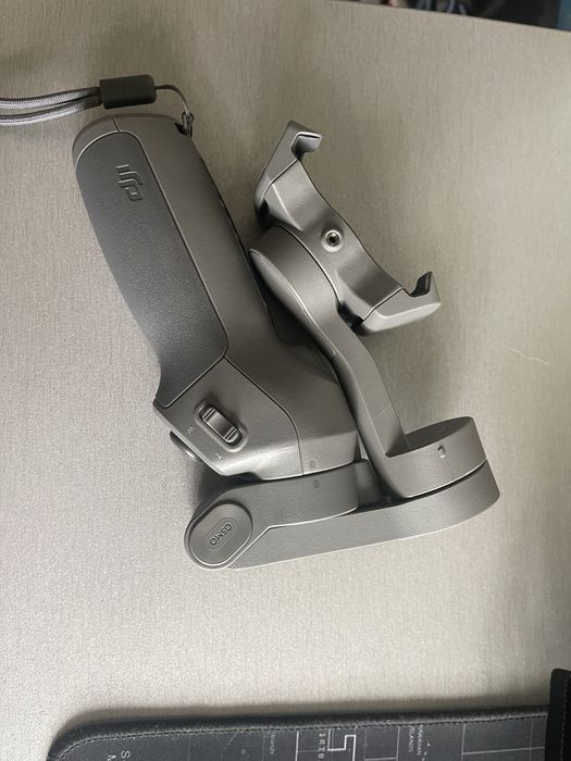 Gimbal Osmo Mobile 3 Combo