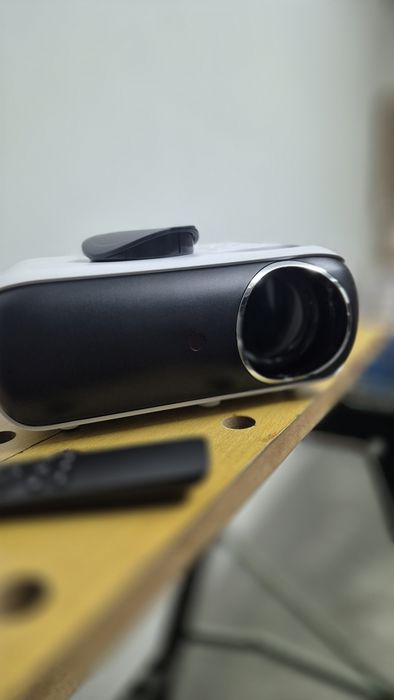 Projetor 1080p full HD compatível 4K 200 Polegadas HDMI