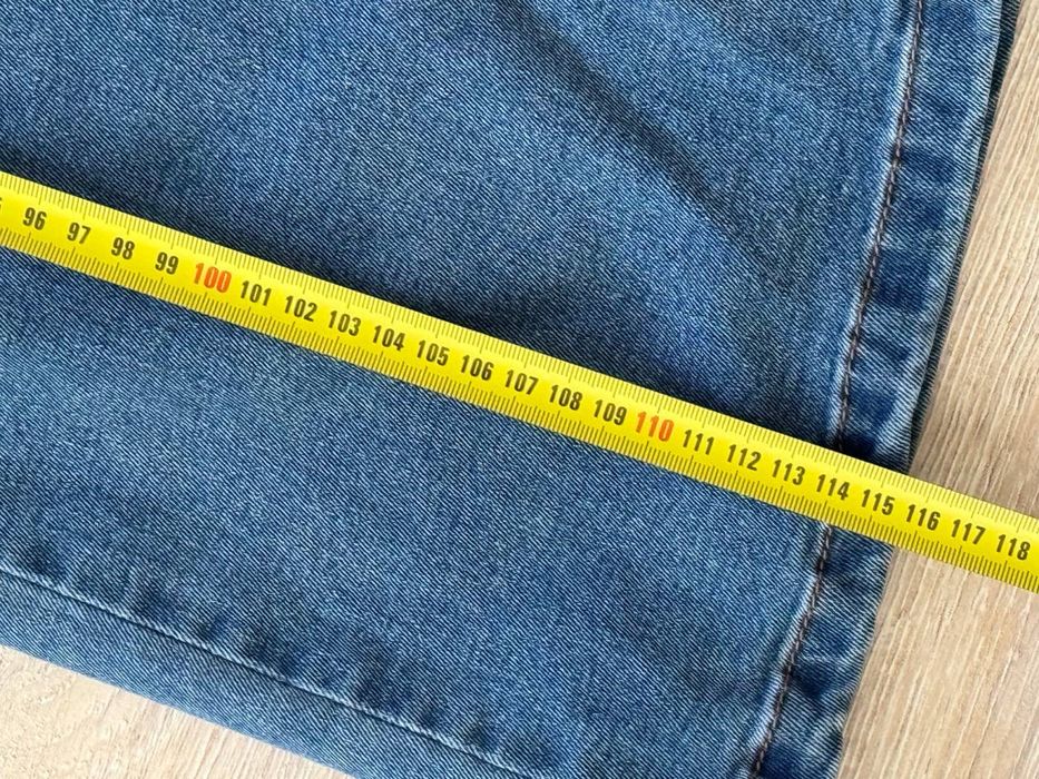 Джинси жіночі кльош