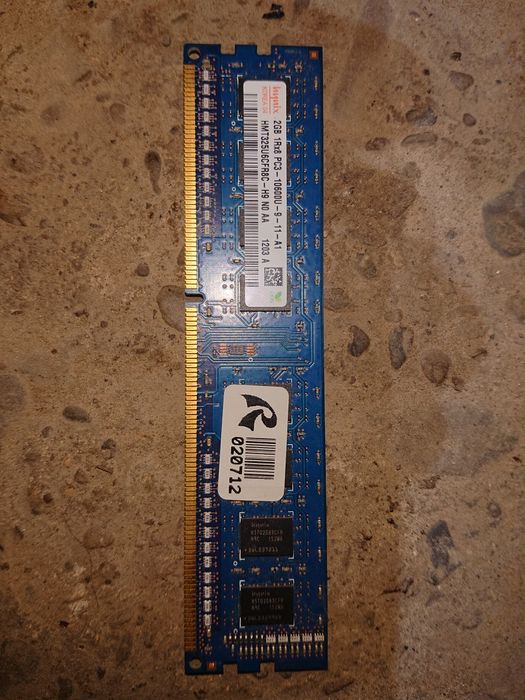 Оперативна память ddr3, 10600u, 1333гц, 2гб