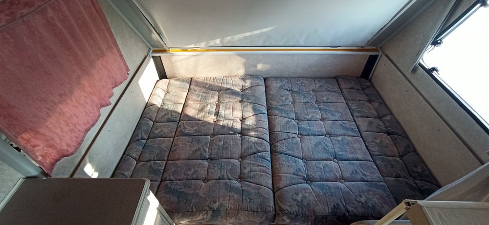 Кемпер, автодом, причіп дача.